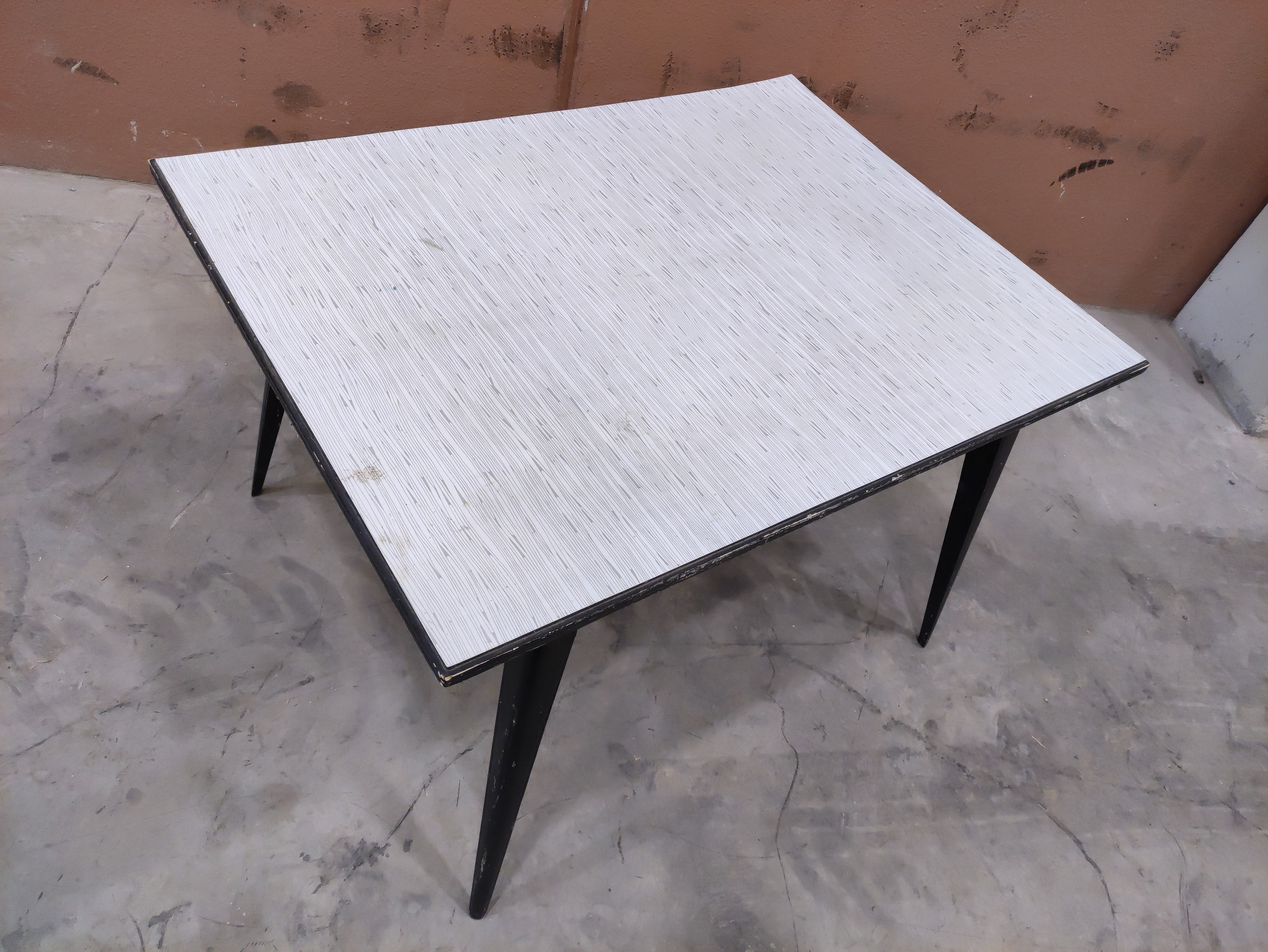mesa comedor cocina formica madera 77.5x121x90 1u